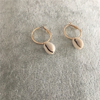 FASHION JEWELRY CASUAL GOLD COLOR PLATING WITH NATURAL SHELL CHARM HOOP EARRINGS