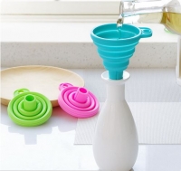 1 Pcs Mini Silicone Gel Foldable Collapsible Style Funnel Hopper Kitchen Cooking Tools