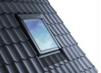 Keylite Pine Centre Pivot Roof Window
